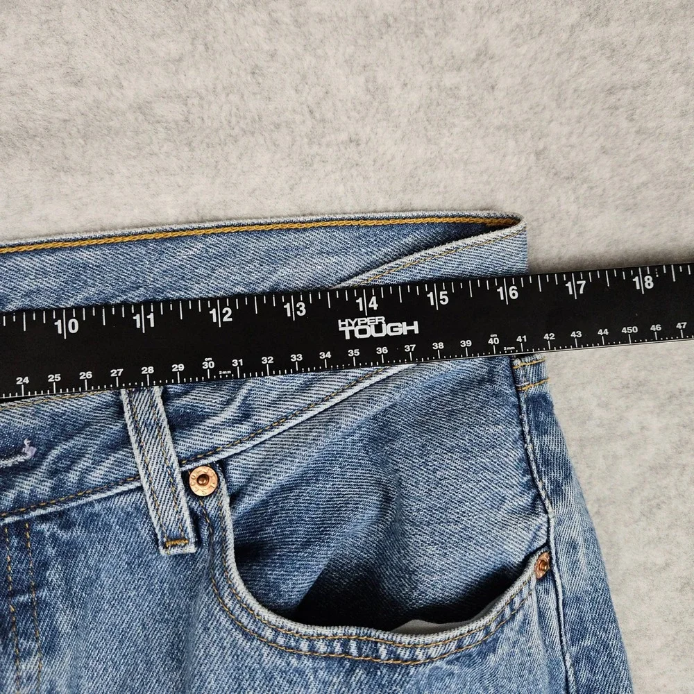 Vintage Levi's Mens 34x32 Blue Jeans 501 Straight Leg Button Fly Denim (06/2000)